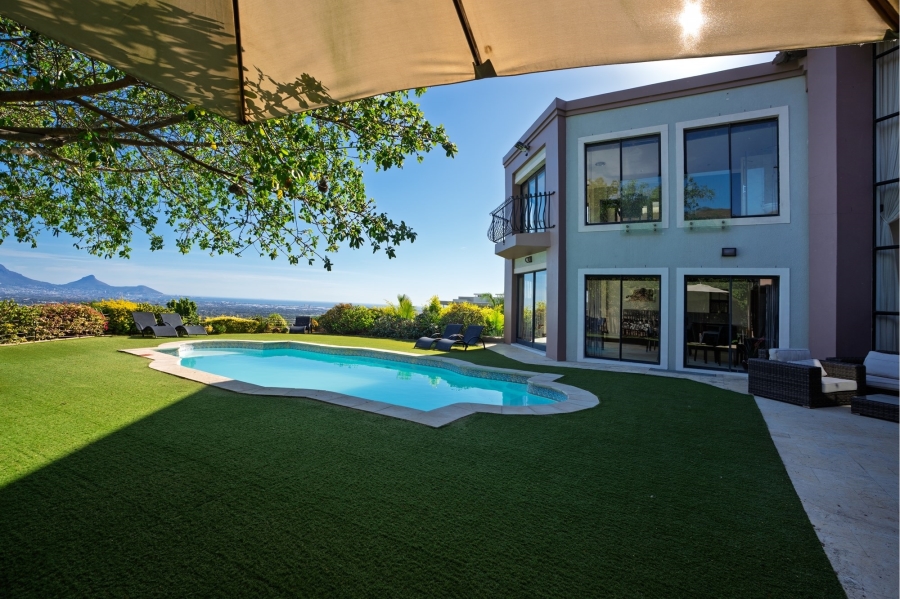 13 Bedroom Property for Sale in Plattekloof 3 Western Cape